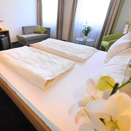 لاندغاستهوف بلومي بيت ضيافة 3*