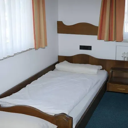 Landgasthof Blume 게스트하우스 3*